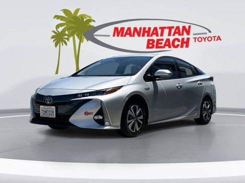 Certified 2017 Toyota Prius Prime Advanced w/ Carpet Mat Package FWD image 1