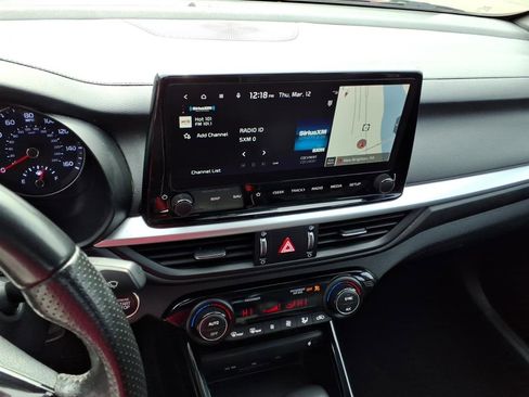 Used 2024 Kia Forte GT-Line w/ GT-Line Premium Package image 12