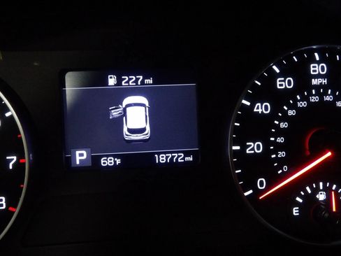 Used 2023 Kia Seltos S AWD/4WD image 27