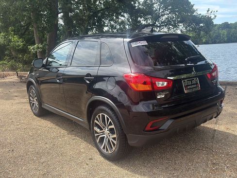 Used 2018 Mitsubishi Outlander Sport SE AWD/4WD image 8