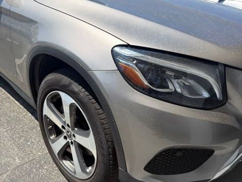 Used 2019 Mercedes-Benz GLC 300 image 5