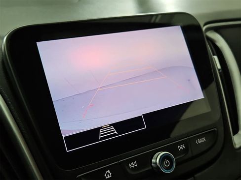 Used 2022 Chevrolet Malibu LT image 29