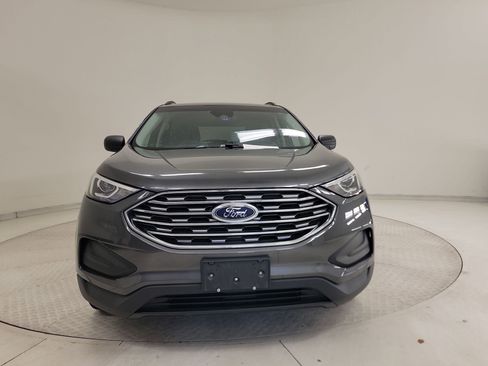 Used 2020 Ford Edge SE FWD image 4