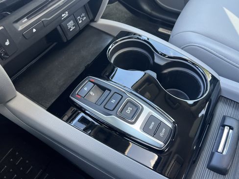 Used 2019 Honda Pilot Touring image 24