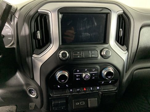 Used 2020 GMC Sierra 1500 SLE w/ SLE Value Package image 12