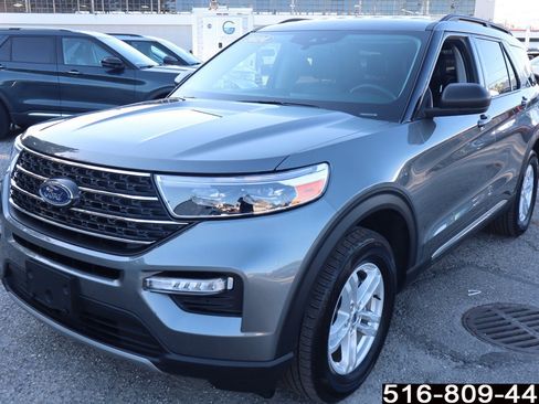 Used 2024 Ford Explorer XLT w/ Equipment Group 202A image 10