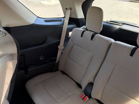 Used 2021 Ford Explorer XLT AWD/4WD image 15