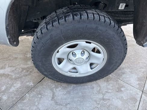 Used 2023 Toyota Tacoma SR image 6