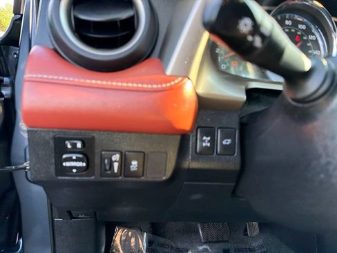 Used 2013 Toyota RAV4 Limited AWD/4WD image 24