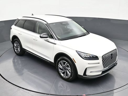 Used 2026 Lincoln Corsair Premiere FWD image 19