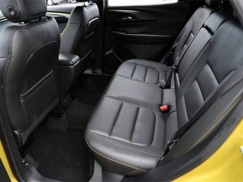 Used 2025 Chevrolet TrailBlazer ACTIV w/ Convenience Package image 18