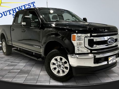 Used 2022 Ford F250 XLT image 3
