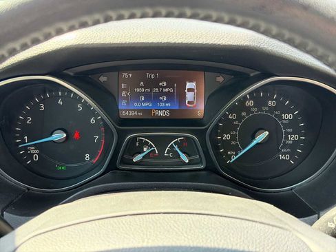 Used 2017 Ford Focus Titanium w/ Titanium Technology Package image 29