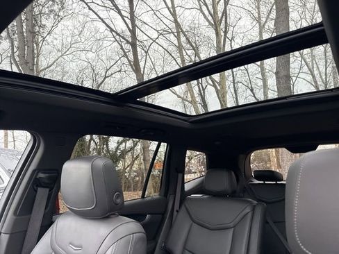 Certified 2025 Cadillac XT6 Premium Luxury image 18