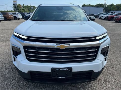 Used 2026 Chevrolet Traverse LT w/ Driver Confidence Package FWD image 8