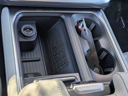 New 2025 Ford Expedition Platinum w/ Platinum Ultimate Package image 23