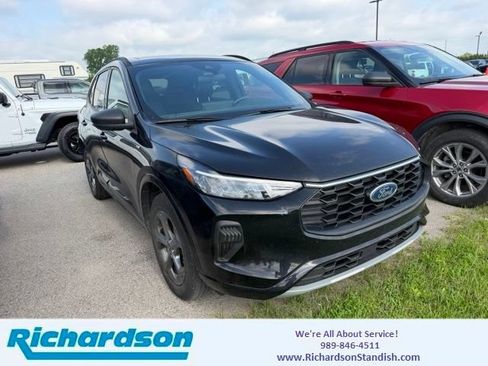 Used 2024 Ford Escape ST-Line w/ Tech Pack #1 AWD/4WD image 1