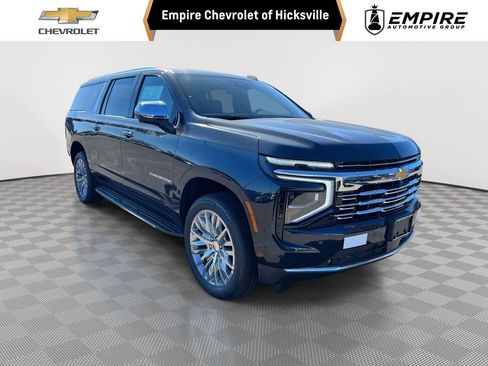 New 2026 Chevrolet Suburban Premier w/ Sun And Tow Package AWD/4WD image 1