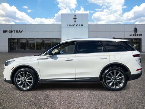 Certified 2022 Lincoln Corsair AWD w/ Premium Package image 3