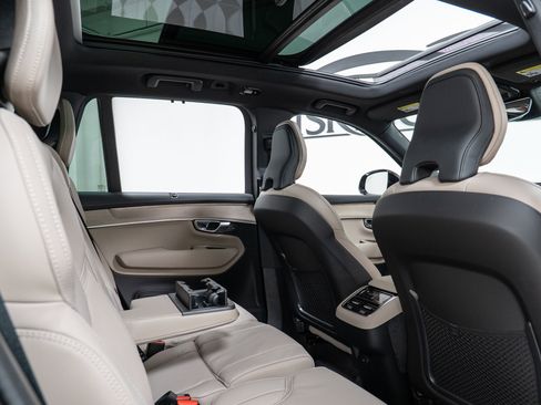 New 2026 Volvo XC90 B6 Ultra w/ Protection Package image 23