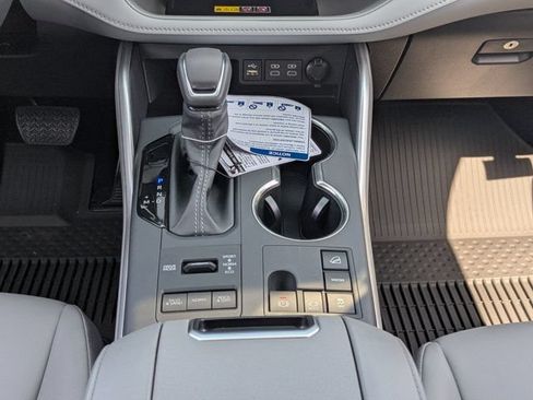 New 2026 Toyota Highlander XLE AWD/4WD image 18
