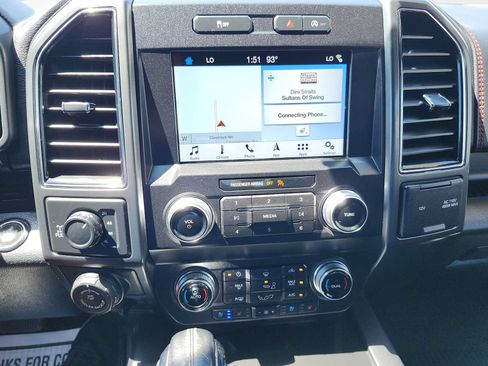 Used 2019 Ford F150 Lariat w/ Equipment Group 502A Luxury AWD/4WD image 13