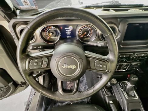 Used 2020 Jeep Gladiator Sport w/ Quick Order Package 24S AWD/4WD image 11