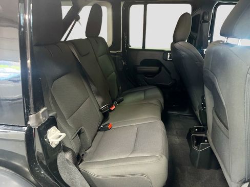 Used 2023 Jeep Wrangler Unlimited Sport image 24