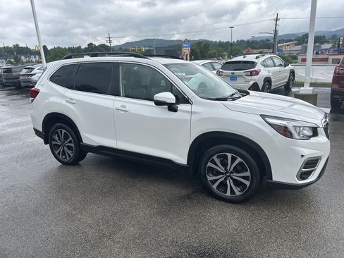 Used 2019 Subaru Forester Limited AWD/4WD image 2