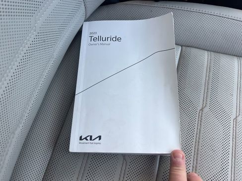 Used 2023 Kia Telluride SX Prestige image 28