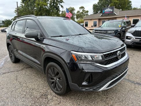 Used 2022 Volkswagen Taos S AWD/4WD image 1