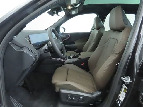 Used 2025 BMW X3 xDrive30i w/ Premium Package image 22