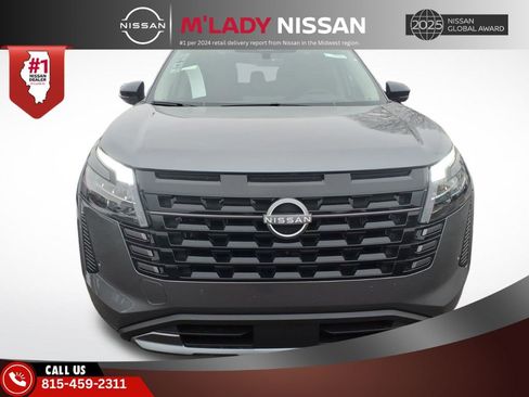 New 2026 Nissan Pathfinder Platinum image 2