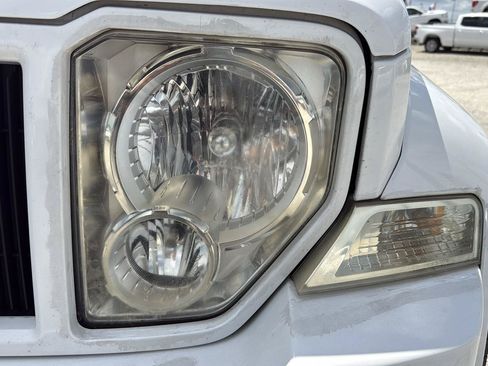 Used 2012 Jeep Liberty Sport RWD image 45