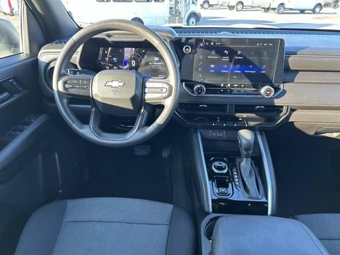 Used 2024 Chevrolet Colorado W/T w/ WT Convenience Package image 16