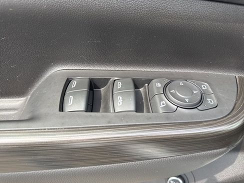 Used 2023 GMC Acadia SLT w/ Elevation Edition image 29