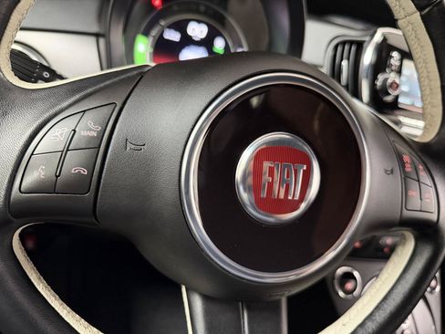 Used 2018 FIAT 500 e w/ Esport Package FWD image 18