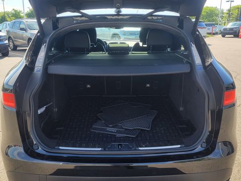 Used 2019 Jaguar F-PACE R-Sport AWD/4WD image 8