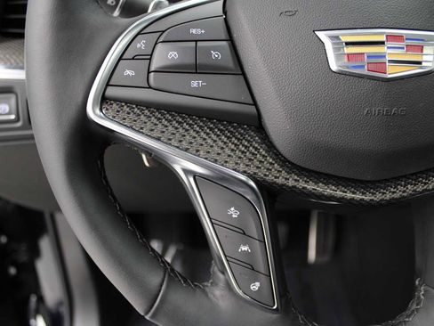 Certified 2022 Cadillac XT5 Sportv image 21