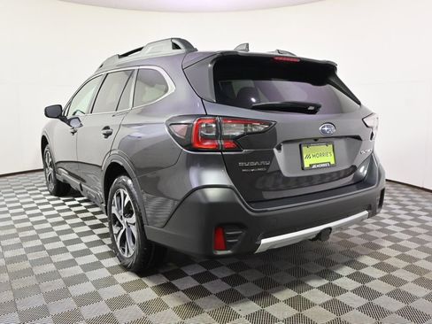 Used 2022 Subaru Outback Limited image 4