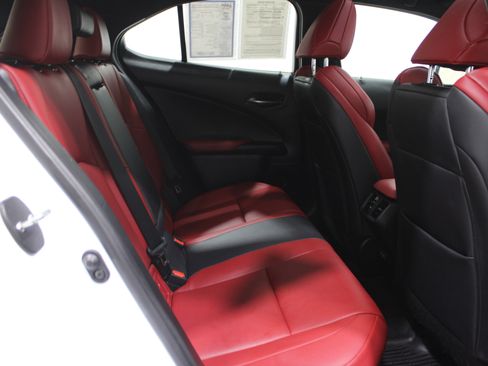 Used 2024 Lexus UX 250h F Sport image 27