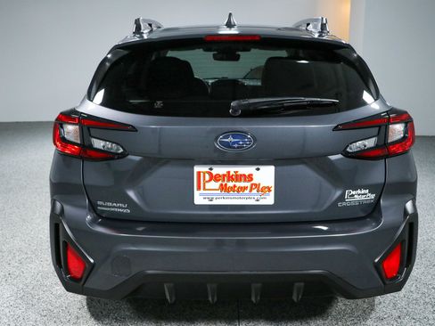 Used 2024 Subaru Crosstrek 2.0i Premium AWD/4WD image 8