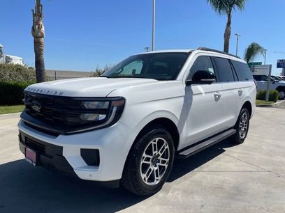 New 2026 Ford Expedition Active