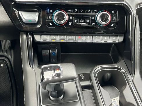Used 2022 GMC Sierra 1500 AT4X AWD/4WD image 34