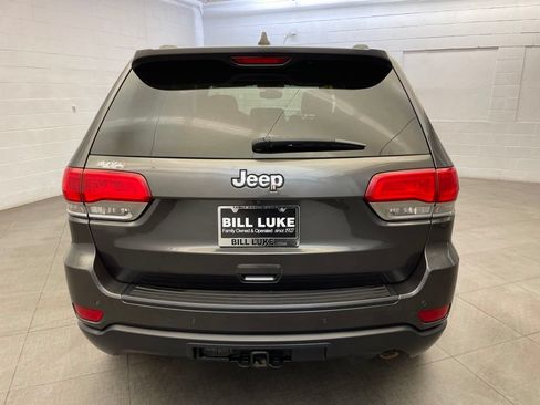 Used 2017 Jeep Grand Cherokee Laredo w/ Quick Order Package 23E AWD/4WD image 6