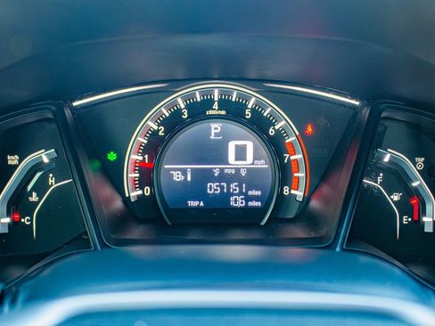 Used 2018 Honda Civic Sport image 22