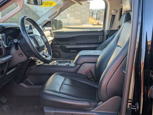 Used 2024 Ford Expedition Max XLT image 14
