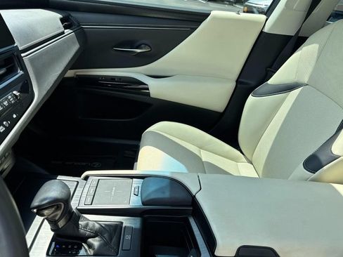 Used 2022 Lexus ES 350 w/ Premium Package FWD image 14