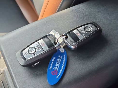 Used 2023 Ford Bronco Outer Banks AWD/4WD image 34