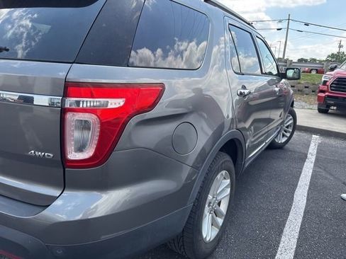 Used 2011 Ford Explorer XLT w/ 202A Rapid Spec Order Code AWD/4WD image 16